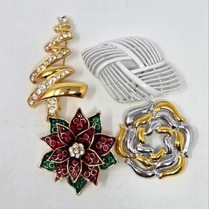 VINTAGE MONET BROOCH LOT OF 4 GOLD SILVER WHITE MIXED FASHION JEWELRY WOMEN